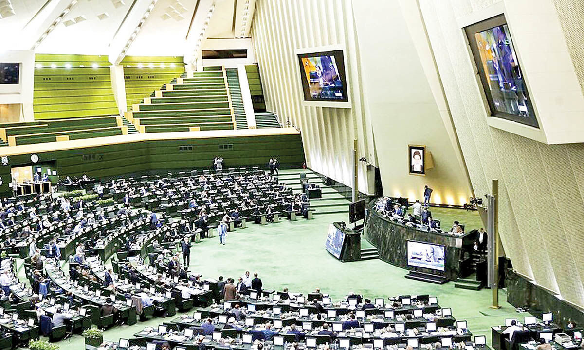 مجلس‌ستیزی در ایران؛ از محمدعلی شاه تا حسن روحانی