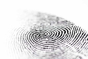 تولّد شکاف نظری بر مدار عمل‌گرایی: نقطۀ آغازِ چرخش هویّتی